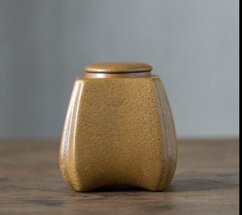 Retro Storage Jar: A Charming and Functional Kitchen Essential