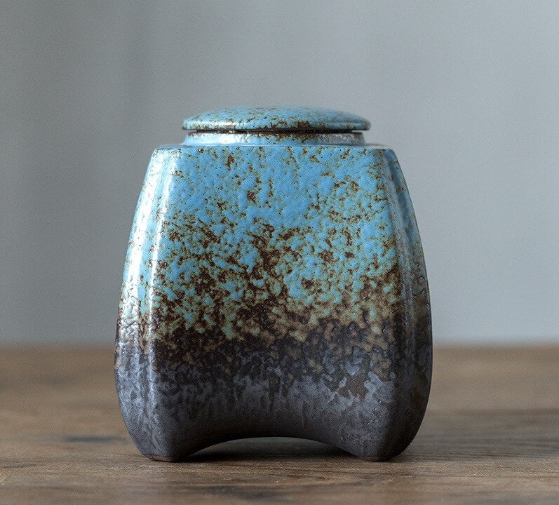 Retro Storage Jar: A Charming and Functional Kitchen Essential
